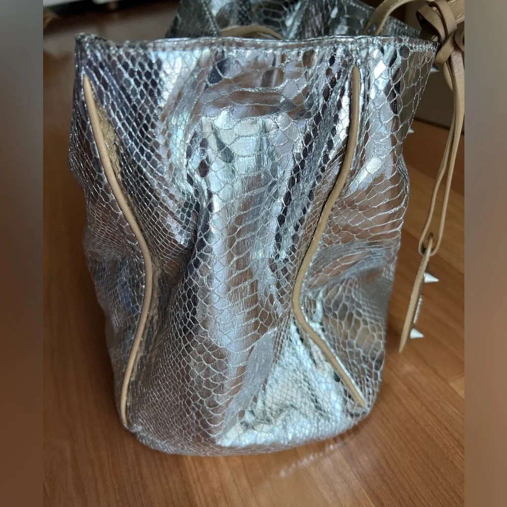 Sam Edelman Metallic Snake Print Tote Bag Silver Large Shoulder Bag - Picture 8 of 16